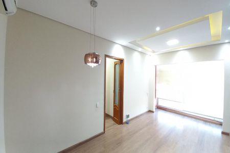 Sala de apartamento para alugar com 3 quartos, 75m² em Jardim Campos Elíseos, Campinas