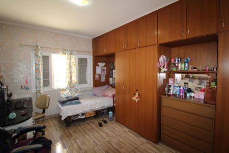 Casa à venda com 212m², 5 quartos e 2 vagasQuarto 1