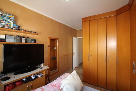 Casa à venda com 212m², 5 quartos e 2 vagasQuarto 3