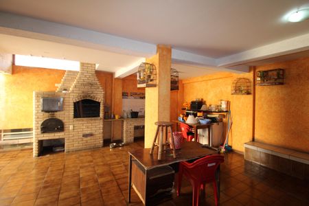 Casa à venda com 212m², 5 quartos e 2 vagasÁrea de Lazer