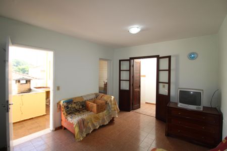 Casa à venda com 212m², 5 quartos e 2 vagasEdícula