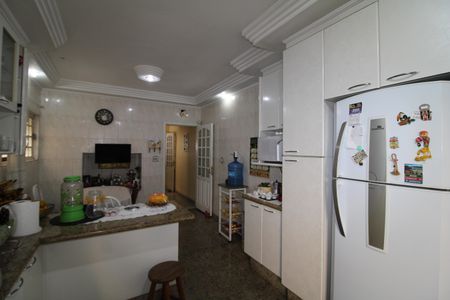 Casa à venda com 212m², 5 quartos e 2 vagasCozinha