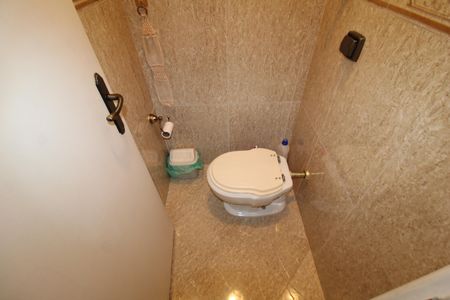 Casa à venda com 212m², 5 quartos e 2 vagasLavabo