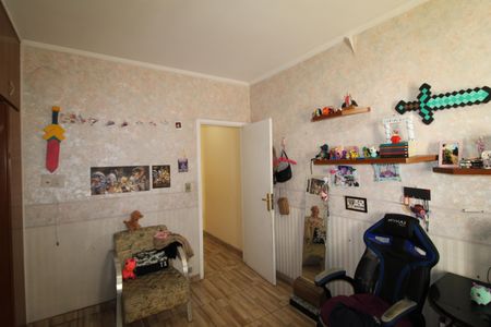 Casa à venda com 212m², 5 quartos e 2 vagasQuarto 1