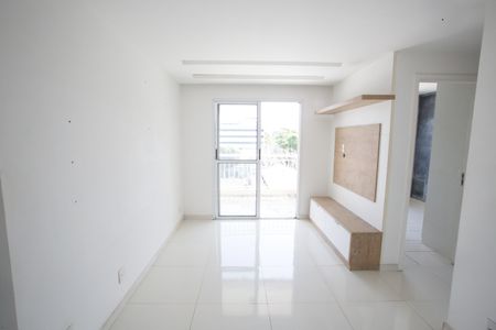Sala de apartamento para alugar com 2 quartos, 63m² em Taquara, Rio de Janeiro