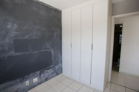 Quarto 2 de apartamento para alugar com 2 quartos, 63m² em Taquara, Rio de Janeiro