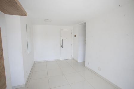 Sala de apartamento para alugar com 2 quartos, 63m² em Taquara, Rio de Janeiro