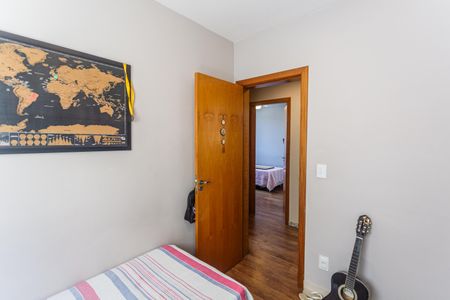 Apartamento à venda com 128m², 3 quartos e 1 vaga Apartamento à venda com 128m², 3 quartos e 1 vagaQuarto 2