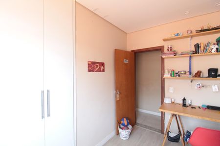 Apartamento à venda com 200m², 3 quartos e 3 vagasQuarto 2