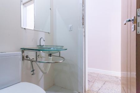 Casa de condomínio à venda com 140m², 3 quartos e 1 vaga Casa de condomínio à venda com 140m², 3 quartos e 1 vagaBanheiro Social