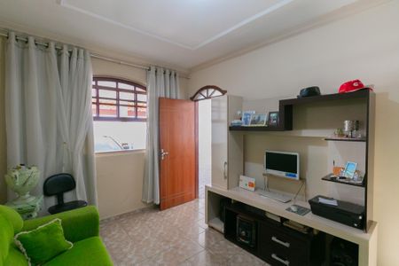 Sala de casa à venda com 3 quartos, 220m² em Céu Azul, Belo Horizonte