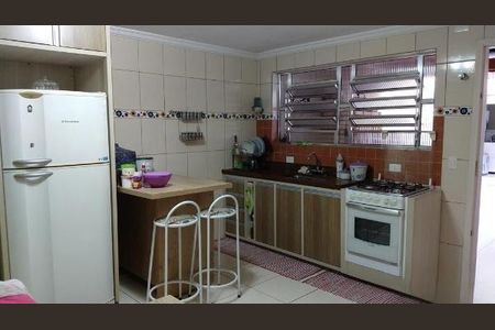 Casa à venda com 3 quartos, 160m² em Vila Curuçá, Santo André