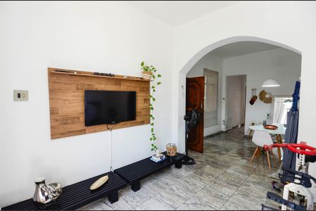 Casa à venda com 275m², 3 quartos e sem vaga Casa à venda com 275m², 3 quartos e sem vagaSala