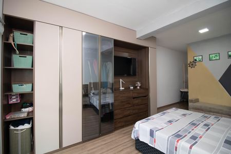 Casa à venda com 125m², 2 quartos e 2 vagas Casa à venda com 125m², 2 quartos e 2 vagasSuíte
