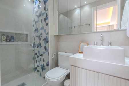 Apartamento à venda com 55m², 1 quarto e 1 vaga Apartamento à venda com 55m², 1 quarto e 1 vagaBanheiro da Suíte 1