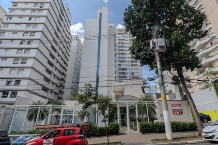 Apartamento à venda com 55m², 1 quarto e 1 vaga Apartamento à venda com 55m², 1 quarto e 1 vagaFachada