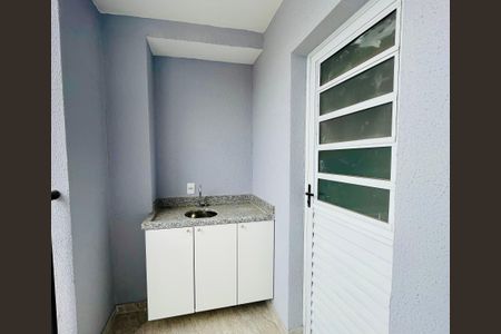 Apartamento para alugar com 50m², 2 quartos e 1 vaga Apartamento para alugar com 50m², 2 quartos e 1 vagaVaranda
