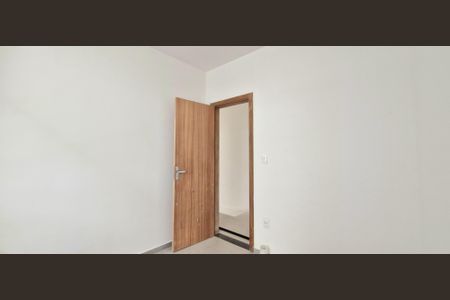 Casa à venda com 180m², 3 quartos e 2 vagas Casa à venda com 180m², 3 quartos e 2 vagasSuíte