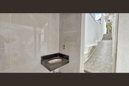 Casa à venda com 180m², 3 quartos e 2 vagas Casa à venda com 180m², 3 quartos e 2 vagasÁrea de Serviço