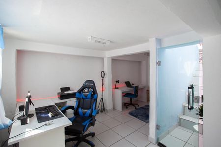 Casa à venda com 350m², 4 quartos e 2 vagasÁrea comum  - Escritório