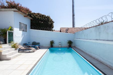 Casa à venda com 350m², 4 quartos e 2 vagasPiscina