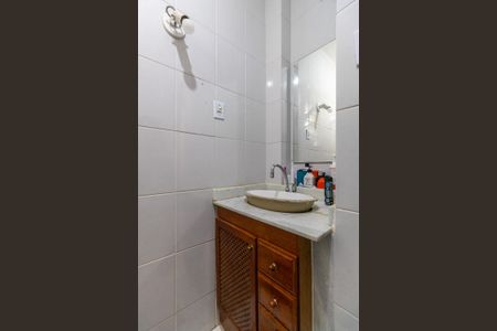 Apartamento à venda com 58m², 2 quartos e 1 vaga Apartamento à venda com 58m², 2 quartos e 1 vagaBanheiro