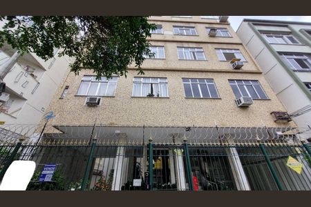 Apartamento à venda com 58m², 2 quartos e 1 vaga Apartamento à venda com 58m², 2 quartos e 1 vagaFachada