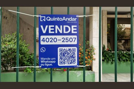 Apartamento à venda com 58m², 2 quartos e 1 vaga Apartamento à venda com 58m², 2 quartos e 1 vagaPlaca