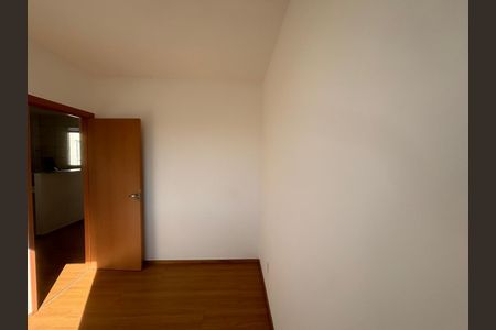 Quarto 2 de apartamento para alugar com 2 quartos, 45m² em São Januário (justinópolis), Ribeirão das Neves