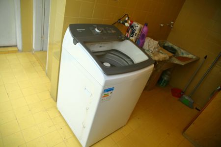 Casa à venda com 166m², 3 quartos e 2 vagasÁrea de Serviço