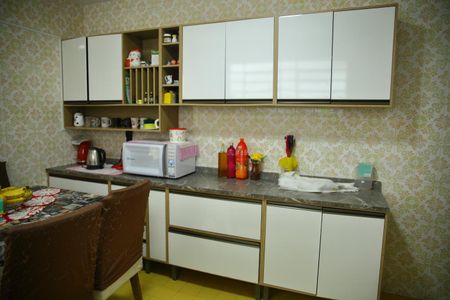 Casa à venda com 166m², 3 quartos e 2 vagasCozinha