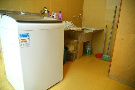 Casa à venda com 166m², 3 quartos e 2 vagasÁrea de Serviço