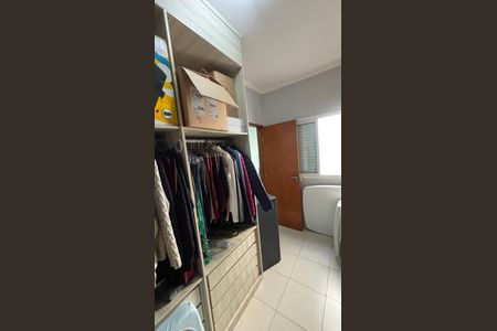 Casa à venda com 134m², 3 quartos e 2 vagas Casa à venda com 134m², 3 quartos e 2 vagasQuarto 1