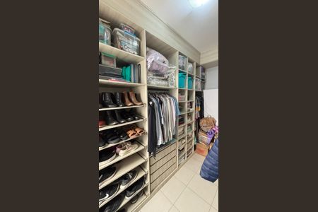 Casa à venda com 134m², 3 quartos e 2 vagas Casa à venda com 134m², 3 quartos e 2 vagasQuarto 1