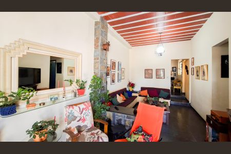 Sala de casa à venda com 6 quartos, 455m² em São Lucas, Belo Horizonte