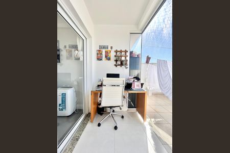 Escritório de apartamento à venda com 2 quartos, 109m² em Fião, São Leopoldo