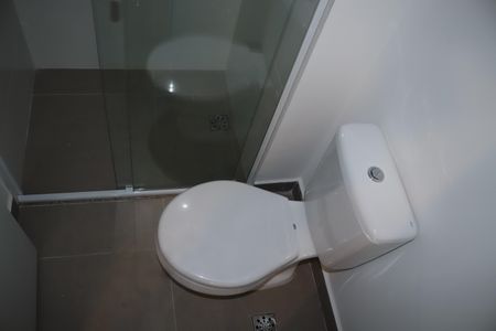 Banheiro Social de kitnet/studio para alugar com 1 quarto, 24m² em Higienópolis, São Paulo
