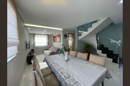 Apartamento à venda com 3 quartos, 135m² em Caiçaras, Belo Horizonte