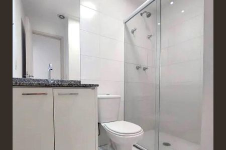 Banheiro da Suíte de apartamento à venda com 2 quartos, 68m² em Jardim Tupanci, Barueri