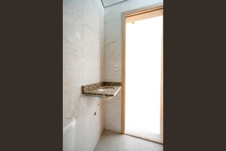 Apartamento à venda com 37m², 2 quartos e sem vaga Apartamento à venda com 37m², 2 quartos e sem vagaBanheiro