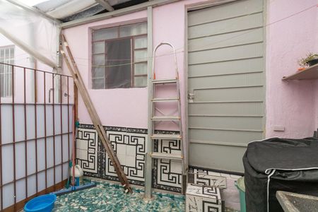 Casa de condomínio à venda com 168m², 3 quartos e 3 vagasÁrea de Serviço