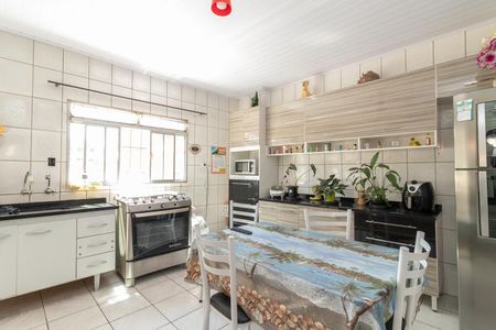 Casa de condomínio à venda com 168m², 3 quartos e 3 vagasCozinha da Casa 1