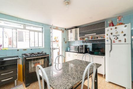 Casa de condomínio à venda com 168m², 3 quartos e 3 vagasCozinha da Casa 2