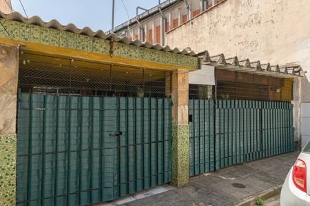 Casa de condomínio à venda com 168m², 3 quartos e 3 vagasFachada