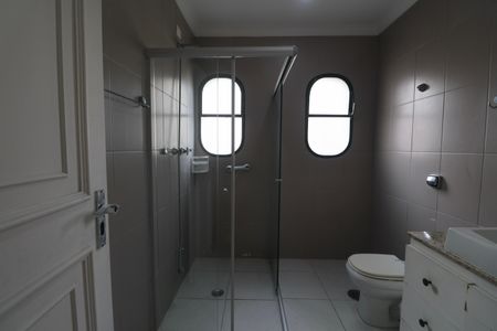 Apartamento para alugar com 217m², 4 quartos e 1 vaga Apartamento para alugar com 217m², 4 quartos e 1 vagaBanheiro Social