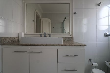 Apartamento para alugar com 217m², 4 quartos e 1 vaga Apartamento para alugar com 217m², 4 quartos e 1 vagaBanheiro Suíte