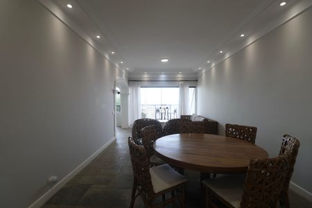 Apartamento para alugar com 217m², 4 quartos e 1 vaga Apartamento para alugar com 217m², 4 quartos e 1 vagaSala
