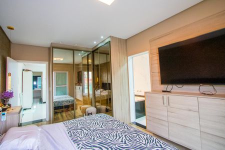 Casa à venda com 248m², 3 quartos e 4 vagasSuíte 1
