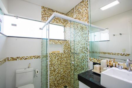 Casa à venda com 248m², 3 quartos e 4 vagasBanheiro da Suíte 3