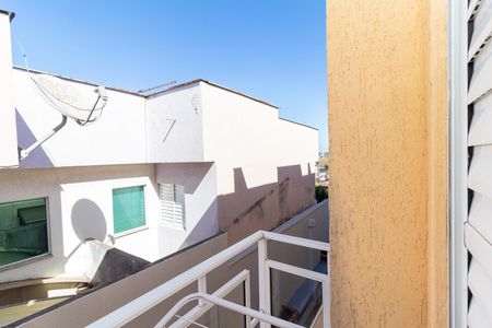 Casa de condomínio à venda com 75m², 2 quartos e 1 vaga Casa de condomínio à venda com 75m², 2 quartos e 1 vagaVaranda do Quarto 1